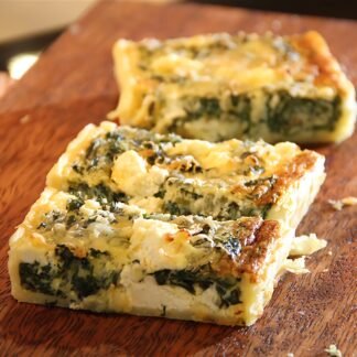 tarta de espinaca orgánica y roquefort con masa integral